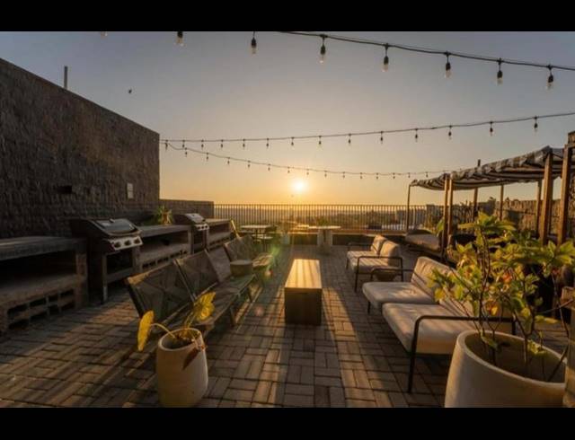 2 BEDROOM APARTMENT FOR SALE IN SANDOWN